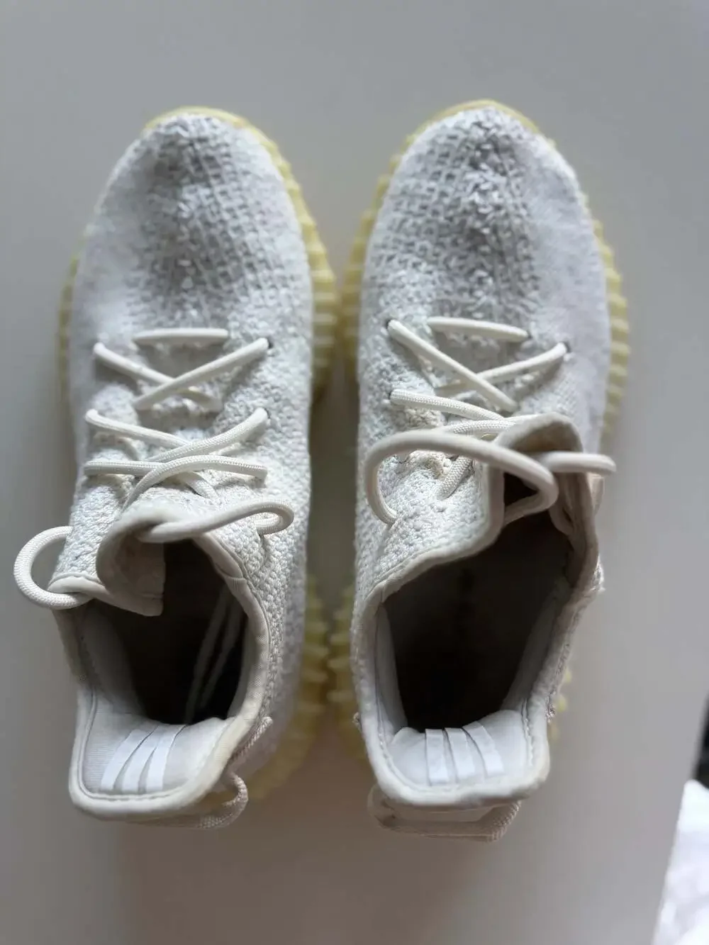 Adidas Yeezy Boost 350 V2 Triple White/Cream (CP9366)